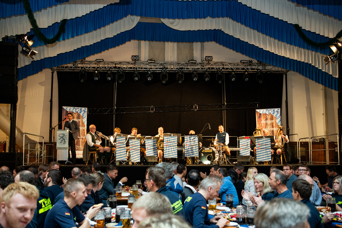 Blaulichtempfang am Herbstvolksfest