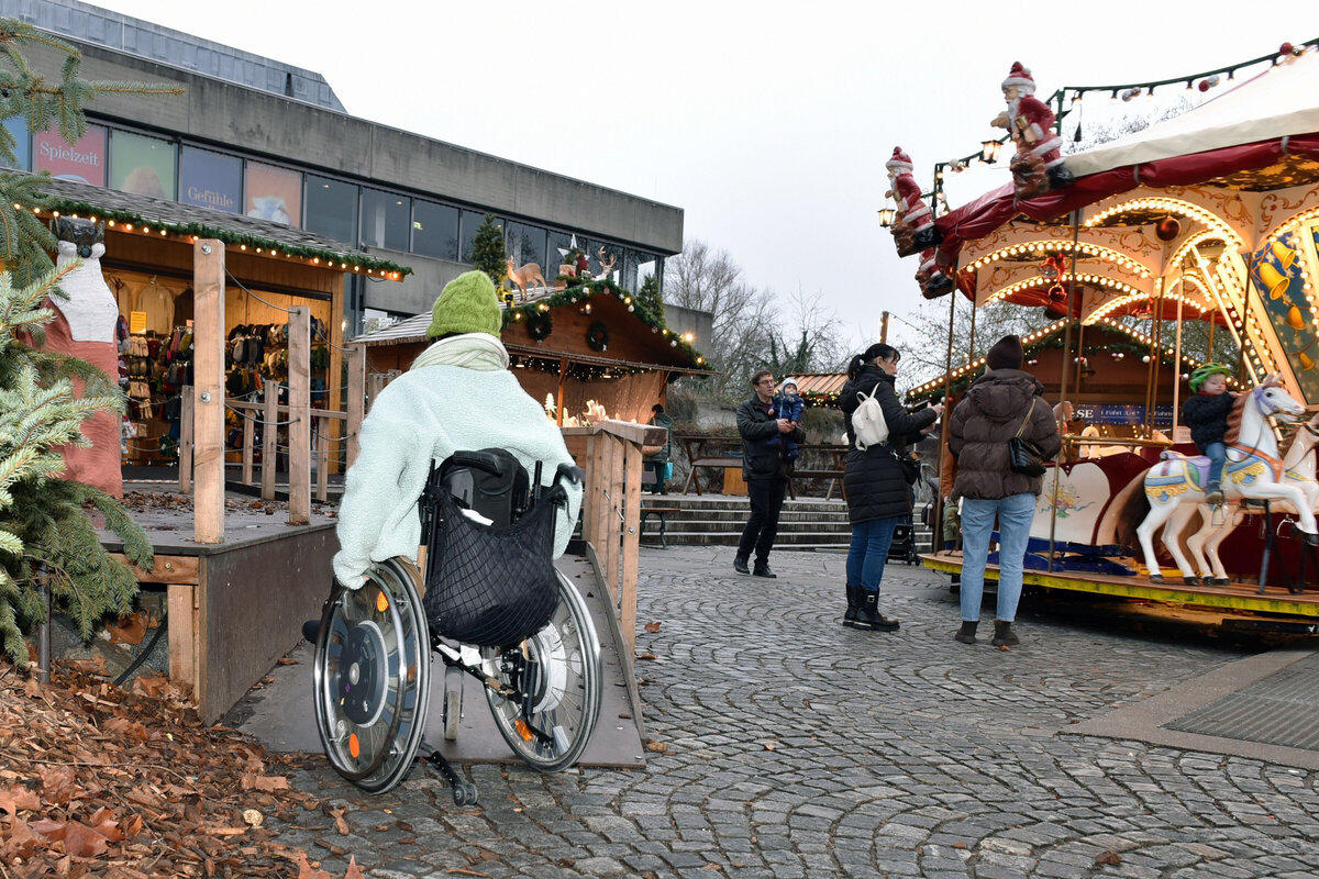 Mitglieder des Inklusionsrats waren auf dem Christkindlmarkt unterwegs 
