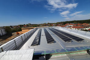 Bild vergrößern: Photovoltaikanlage auf der Emmi-Böck-Schule