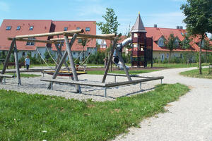 Bild vergrößern: Foto: Stadtteilpark Urnengräberfeld