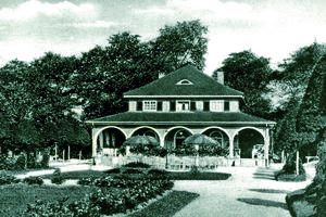 Bild vergrößern: Historische Aufnahme des Parkcafés im Luitpoldpark